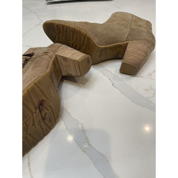 Stuart Weitzman Boots Womens Size 10 Suede Nuprancing Tassel Ankle Booties Fall - Picture 3 of 9
